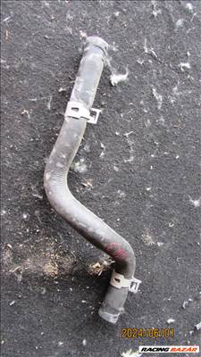 Toyota Yaris 3 2017 hybrid 1.5B vízcső