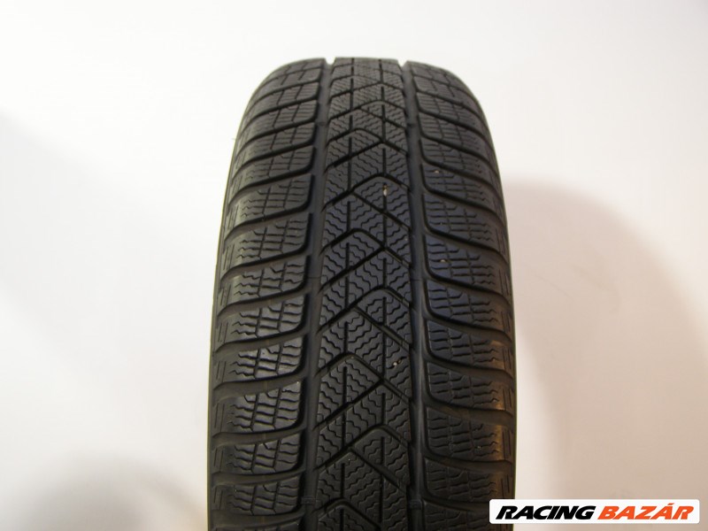 Pirelli Sottozero 3 205/60 R16  1. kép