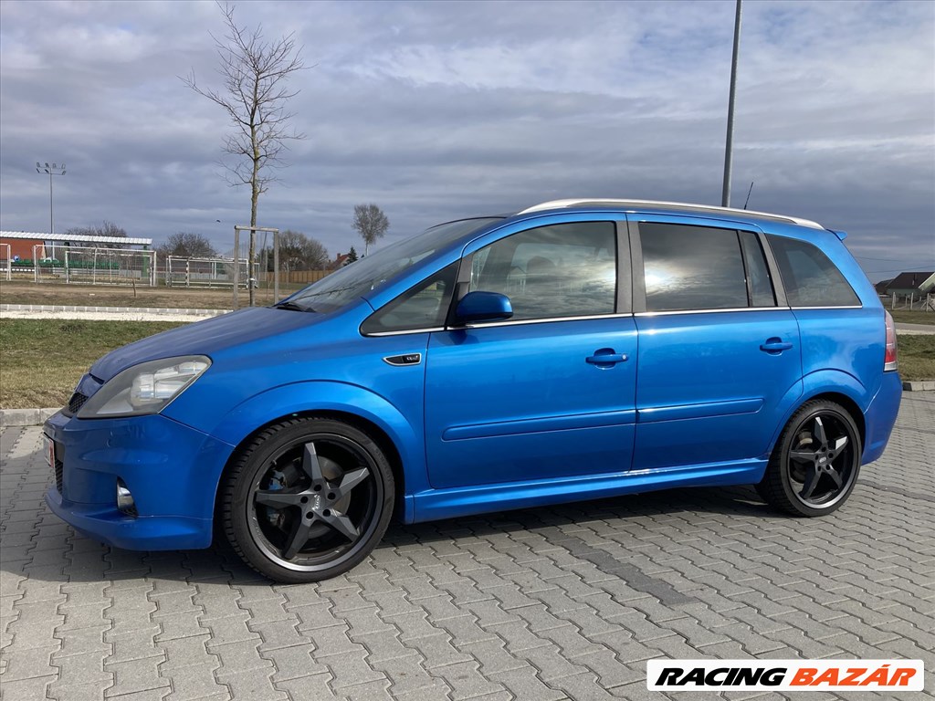 Opel Zafira B OPC bontott alkatrészek. Z20LEH 1. kép