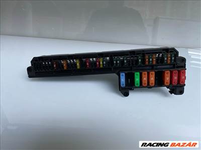 BMW E60 E61 utastér biztosíték tábla 6114695733002