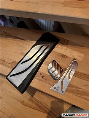 BMW F10/F11 pedáltakaró