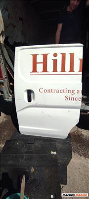 Nissan NV Bal oldali tolóajtó 