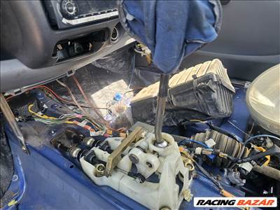 Toyota Yaris (XP10) Váltó kulisza 