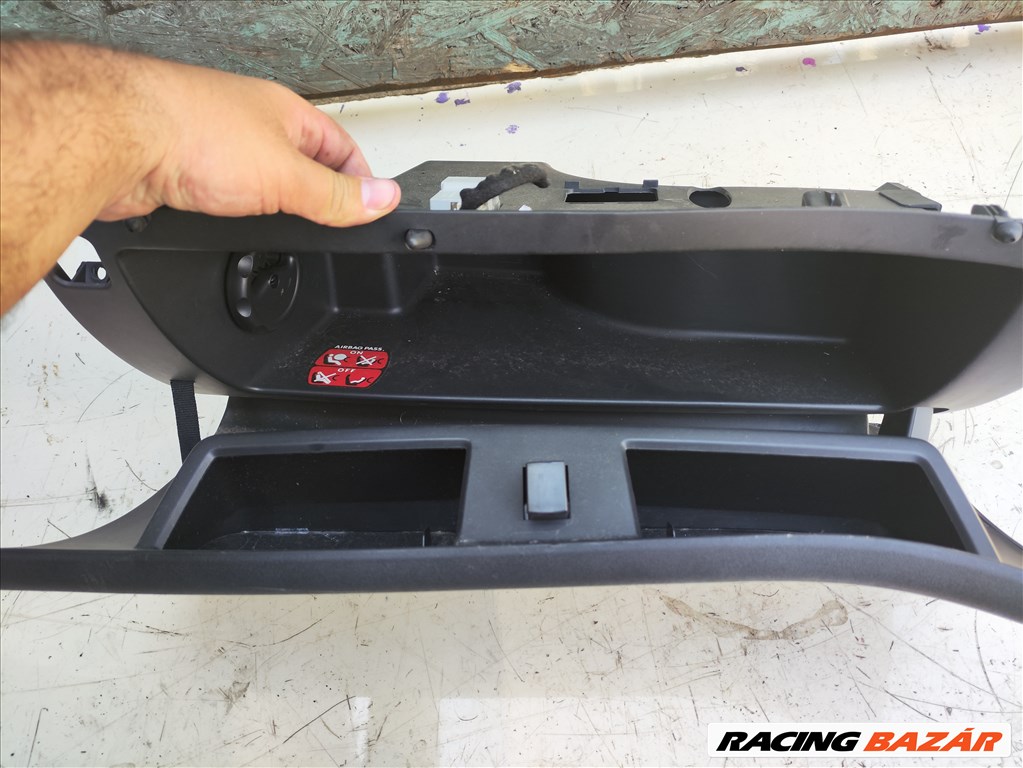 Citroën C4 Picasso I kesztyűtartó  9654110577 2. kép