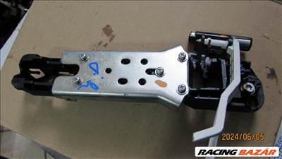 Toyota Auris 2015 jobb hátsó kilincsfészek