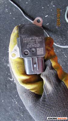 Toyota Yaris 2017 1.5B hybrid légtömegmérő 222040v020