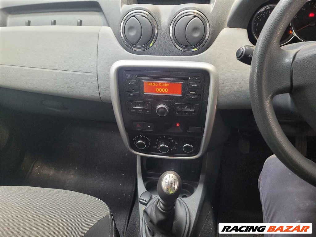 Dacia Duster I bontott alkatrészei 8. kép