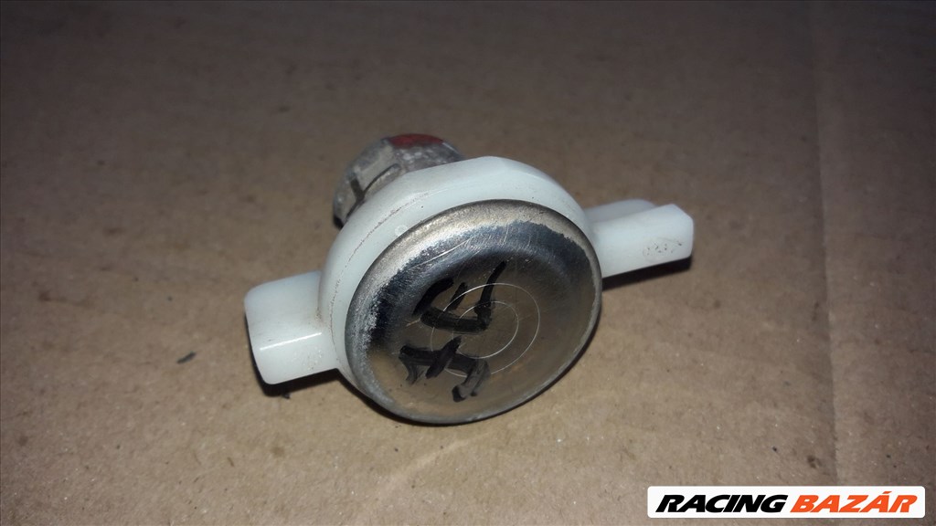 Renault Master 03-10 Jobb Első Ajtó Zárbetét Takaró 1. kép