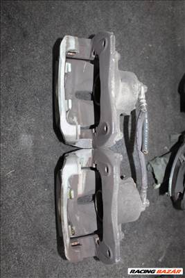 Toyota RAV4 III 2006-2013 féknyereg 