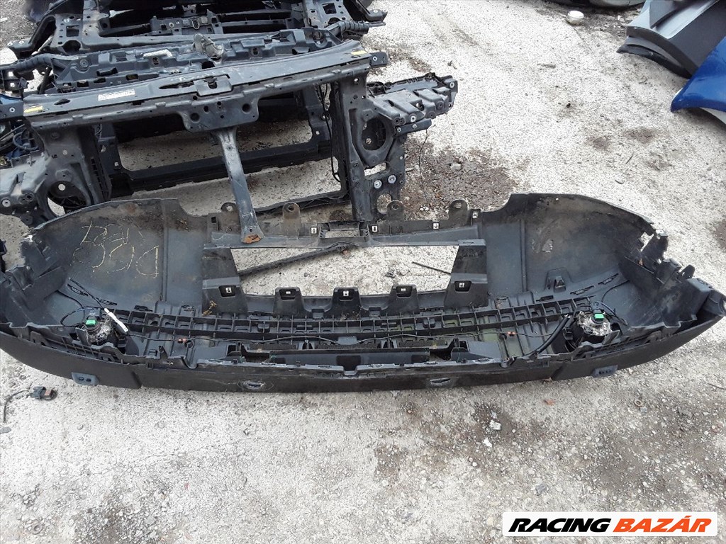 Land Rover Discovery 2004-2009 első lökhárító 5. kép
