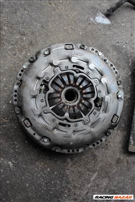 Toyota RAV4 III 2006-2013 kettős tömegű lendkerék kuplungszerkezettel  324066810