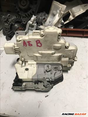 Audi A5 (B8 - 8T) bal zár 8j2837015a