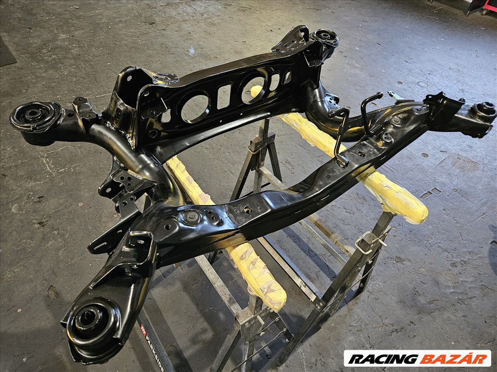 Lexus IS (XE20) bontott alkatrészei 3. kép