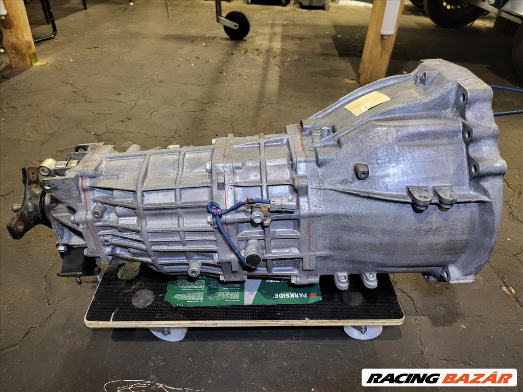 Lexus IS (XE20) bontott alkatrészei 14. kép