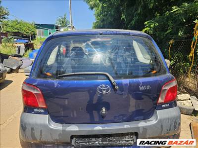 Toyota Yaris (XP10) csomagtérajtó 