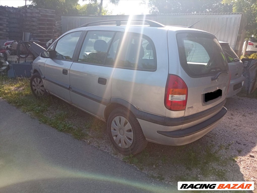 Opel Zafira A bontott alkatrészei 4. kép