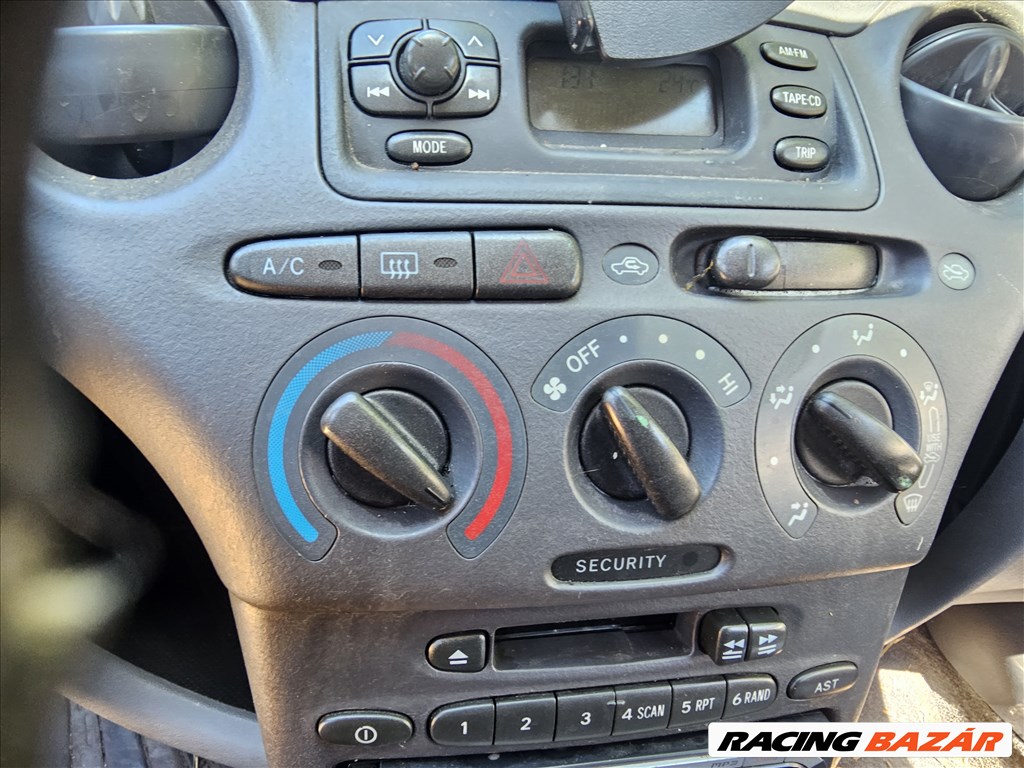 Toyota Yaris (XP10) fütéspanel kapcsoló klimás  1. kép