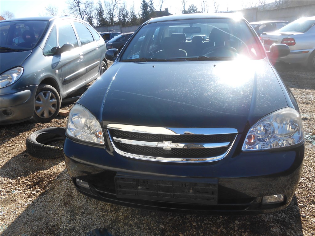 CHEVROLET LACETTI LÉPCSŐS HÁTÚ (J200) 1.4 bal hátsó ajtóhatároló 3. kép