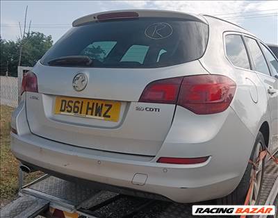 Opel Astra J/1 szenzoros hátsó  lökhárító