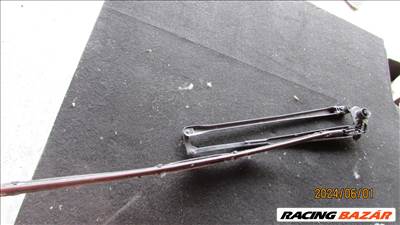 Toyota Yaris 3 2017 1.5B hybrid ablaktörlő kar