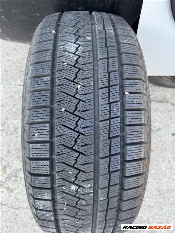 Triangle 215/50R18 V PL02 Snowlink XL 7,5mm-es újszerű téligumi garnitura 1. kép