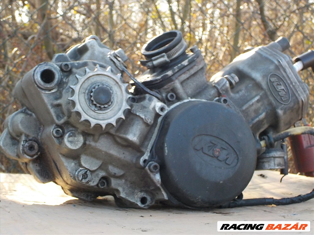 KTM 50130006200 TIPUSÚ HIBÁS MOTORBLOKK,CSAK EGYBEN ELADÓ 5. kép