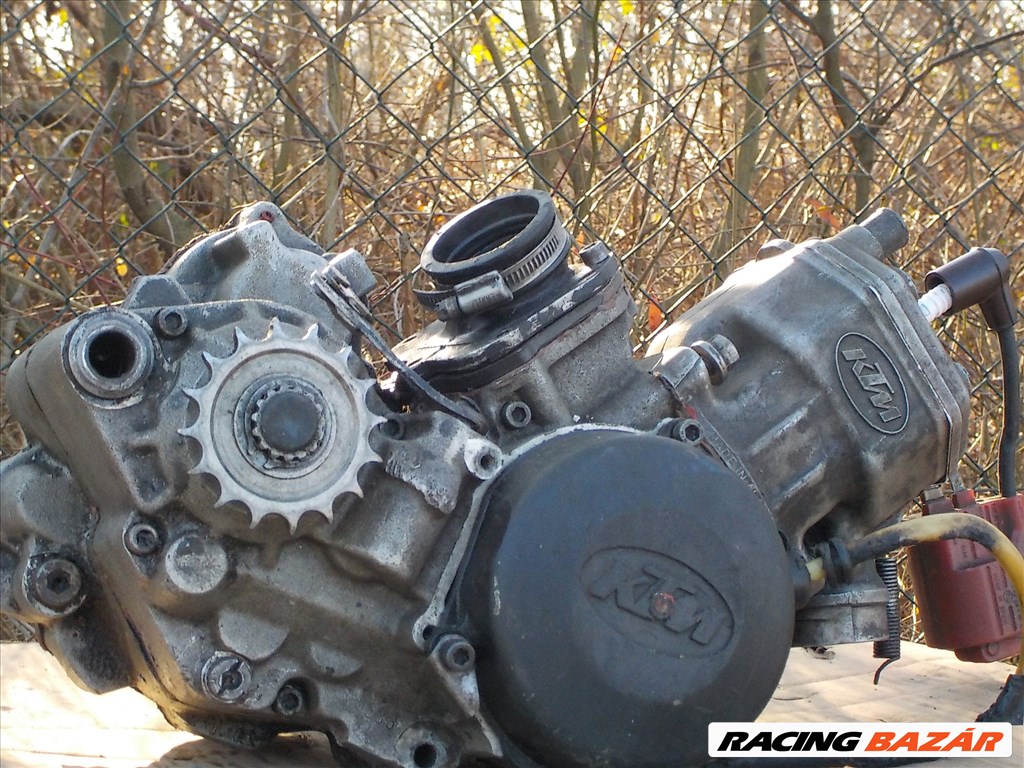 KTM 50130006200 TIPUSÚ HIBÁS MOTORBLOKK,CSAK EGYBEN ELADÓ 6. kép