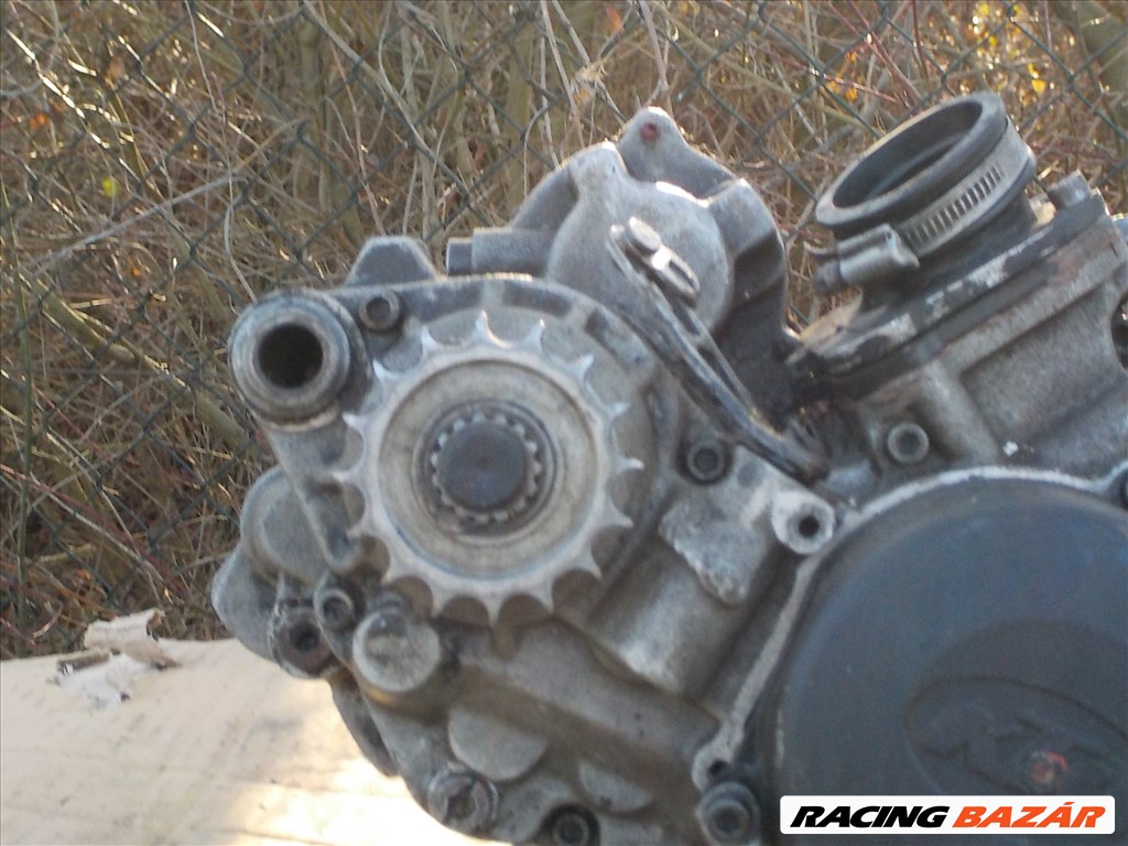 KTM 50130006200 TIPUSÚ HIBÁS MOTORBLOKK,CSAK EGYBEN ELADÓ 7. kép