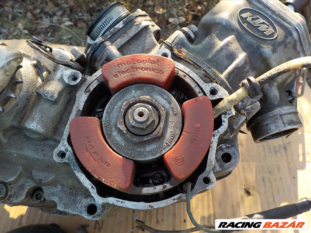 KTM 50130006200 TIPUSÚ HIBÁS MOTORBLOKK,CSAK EGYBEN ELADÓ 19. kép