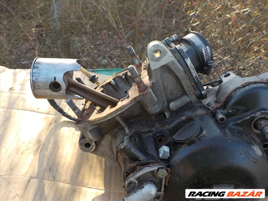 KTM 50130006200 TIPUSÚ HIBÁS MOTORBLOKK,CSAK EGYBEN ELADÓ 37. kép