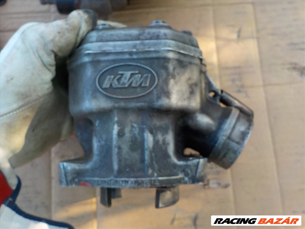 KTM 50130006200 TIPUSÚ HIBÁS MOTORBLOKK,CSAK EGYBEN ELADÓ 47. kép
