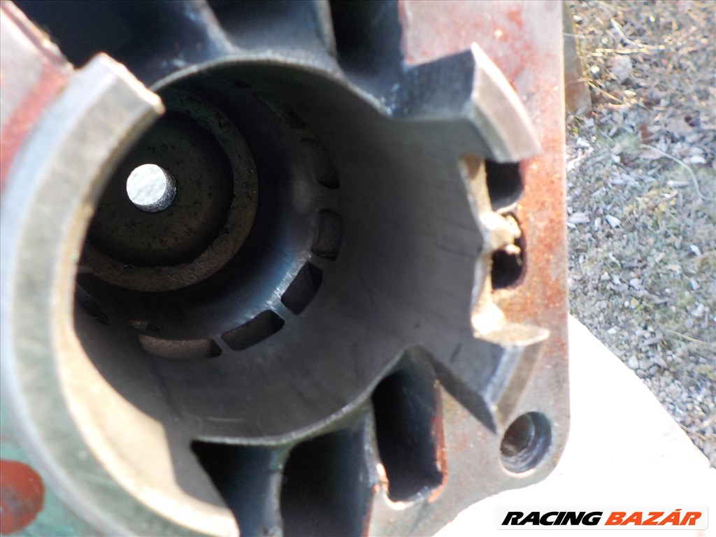 KTM 50130006200 TIPUSÚ HIBÁS MOTORBLOKK,CSAK EGYBEN ELADÓ 52. kép