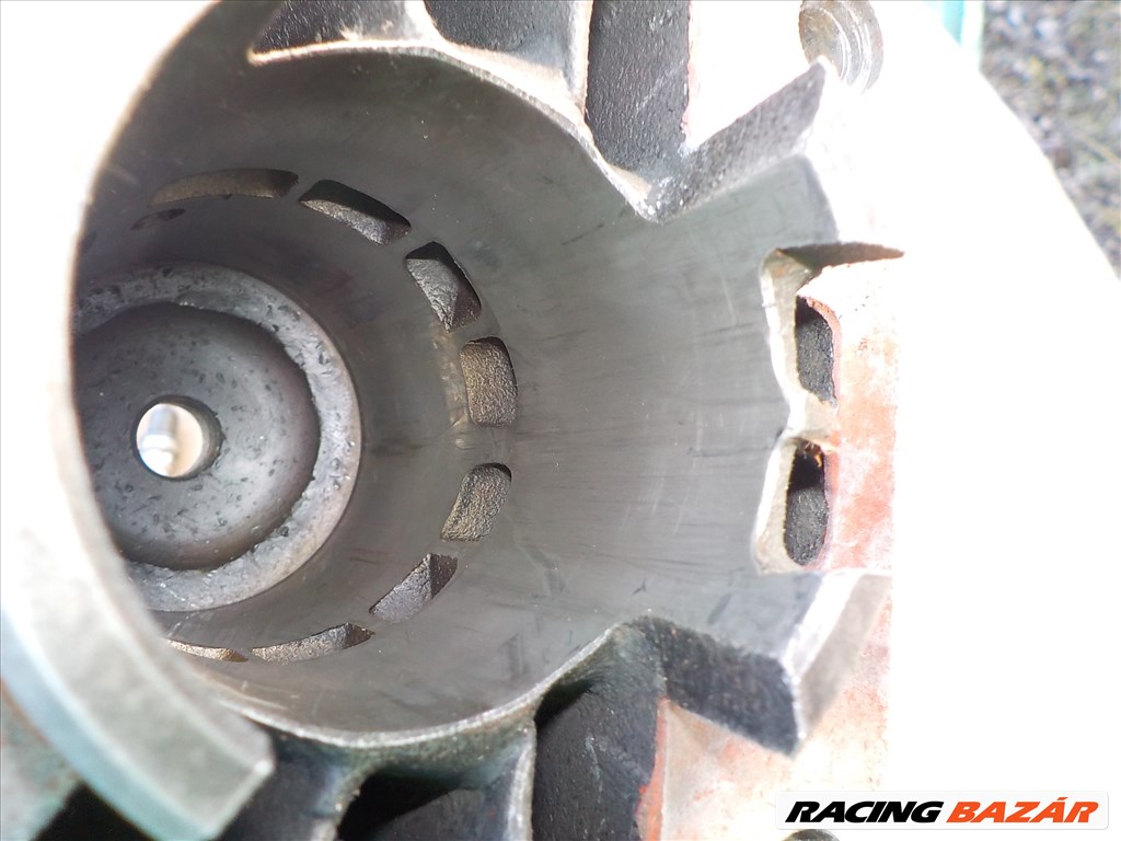 KTM 50130006200 TIPUSÚ HIBÁS MOTORBLOKK,CSAK EGYBEN ELADÓ 56. kép