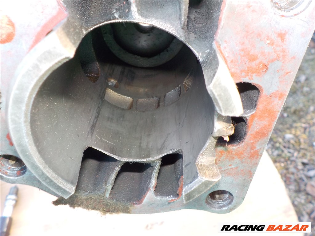 KTM 50130006200 TIPUSÚ HIBÁS MOTORBLOKK,CSAK EGYBEN ELADÓ 57. kép
