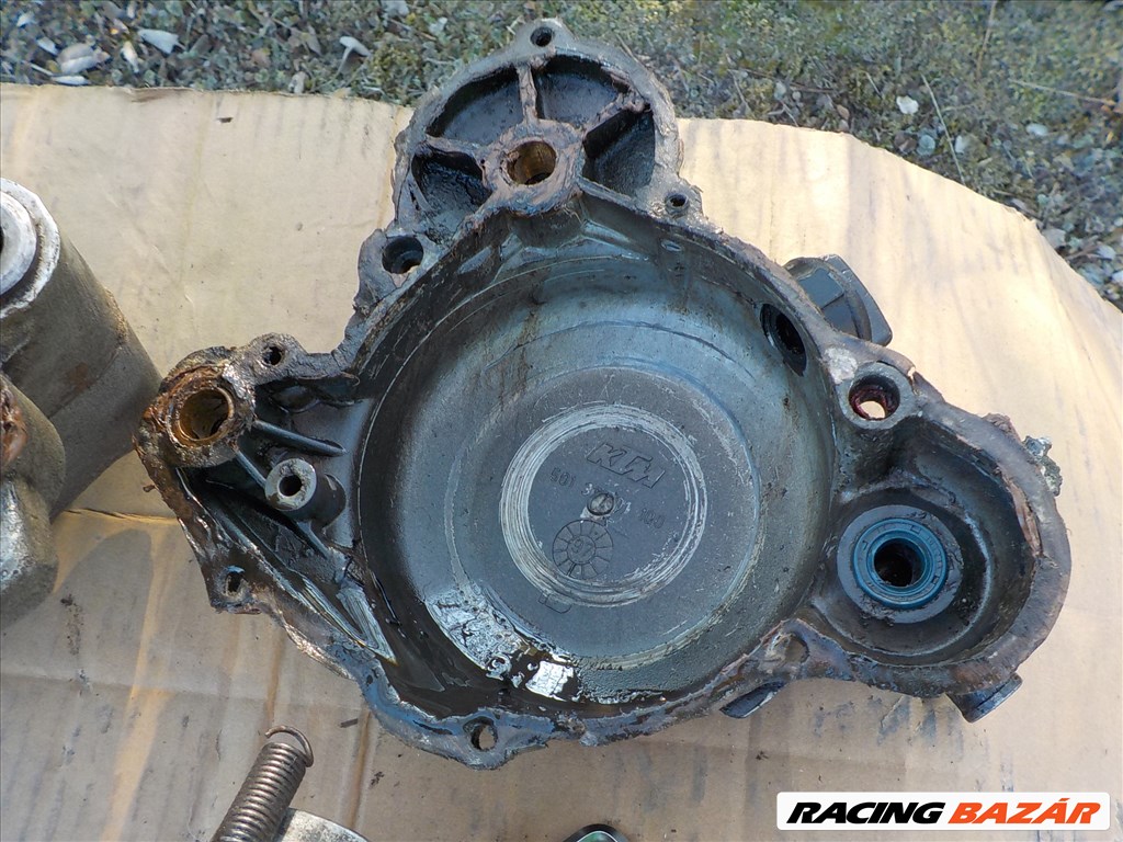 KTM 50130006200 TIPUSÚ HIBÁS MOTORBLOKK,CSAK EGYBEN ELADÓ 84. kép