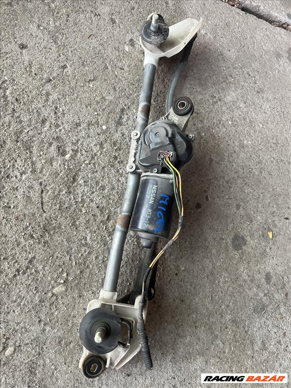 Nissan Micra ablaktörlő motor mechanikával  1. kép