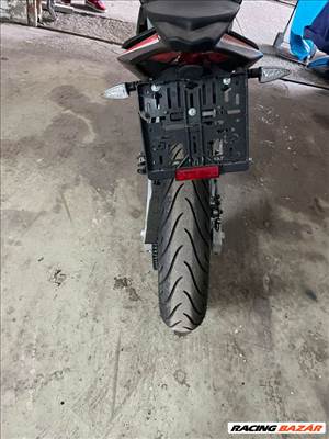 APRILIA RS 125,4T,ABS,2023-ASRÓL :3150 KM-T HASZNÁLT GYÁRI HÁTSÓLÁMPA INDEXEKKEL ELADÓ