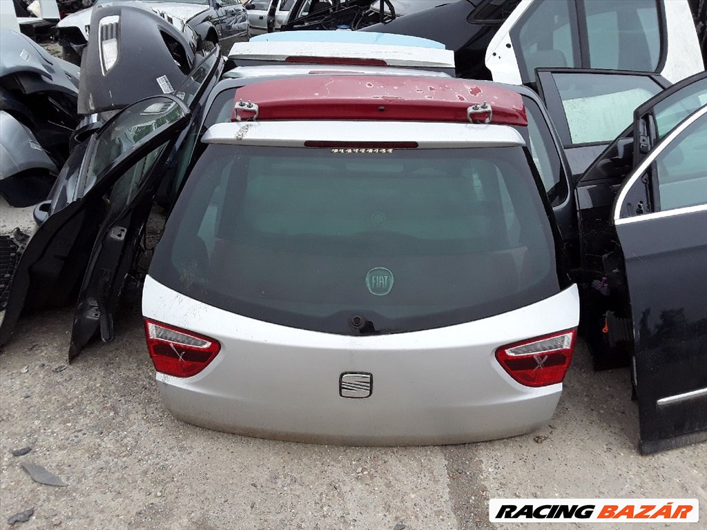 Seat Exeo ST csomagtérajtó, üresen  2. kép