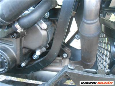 APRILIA RS  125,4T,ABS,2023-ASRÓL:3150 KM-T HASZNÁLT TELJES GYÁRI KIPUFOGÓRENDSZER ELADÓ