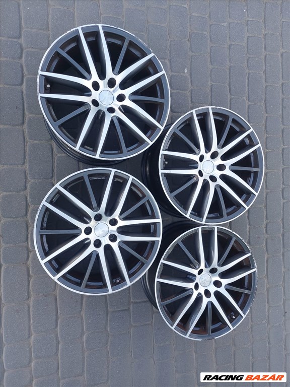 Maserati Ghibli 5x114.3 lyukosztású 19" használt alufelni 1. kép