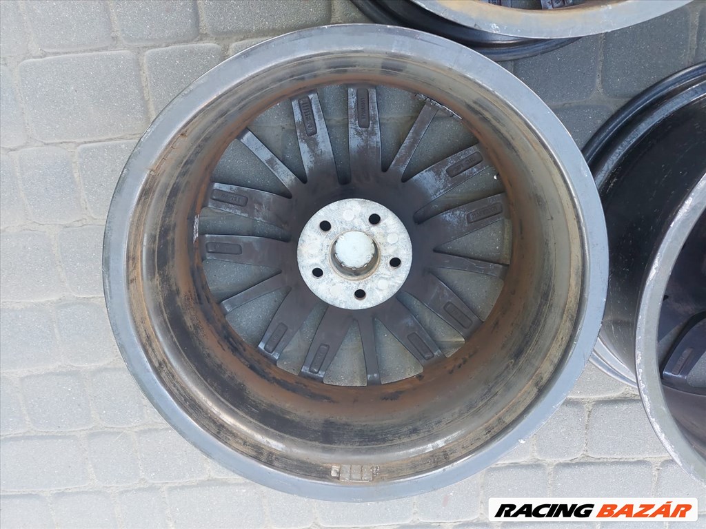  Maserati Ghibli 5x114.3 lyukosztású 19" használt alufelni 4. kép