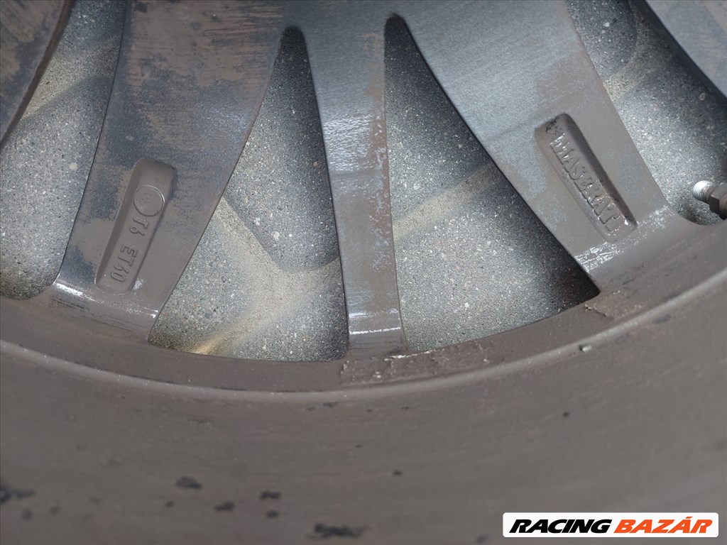  Maserati Ghibli 5x114.3 lyukosztású 19" használt alufelni 9. kép