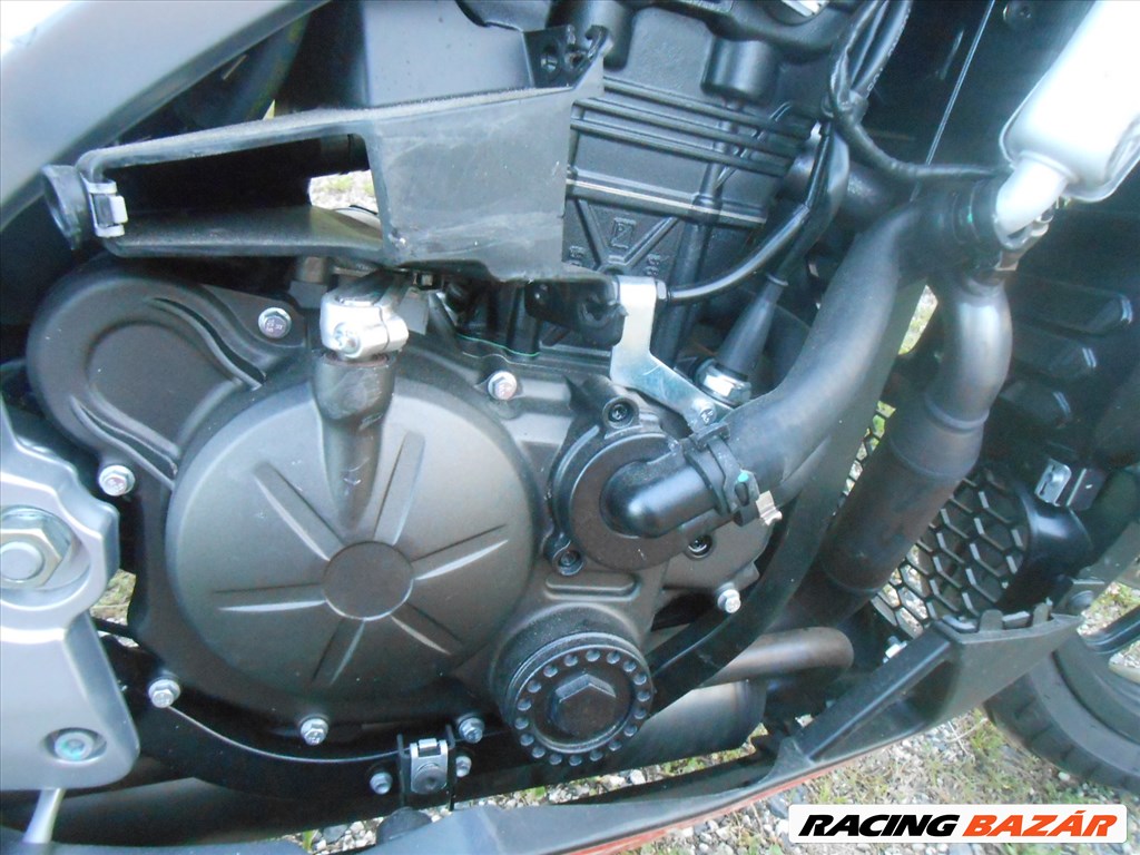 APRILIA RS 125 4T,ABS,2023-ASRÓL:3150 KM-T HASZNÁLT,MÉG BEINDÍTHATÓ MOTORBLOKK 13. kép