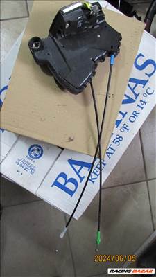 Toyota Auris 2015 bal első ajtó zárszerkezet b2315