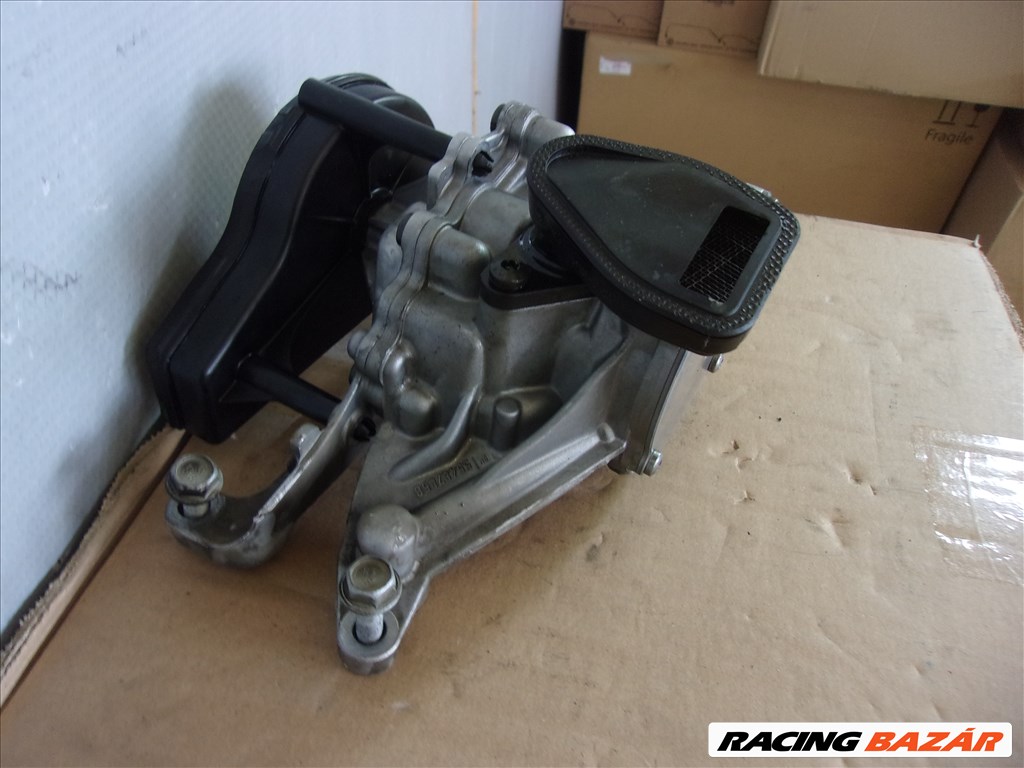Opel Mokka olajpumpa 2016-2020 55487858 3. kép
