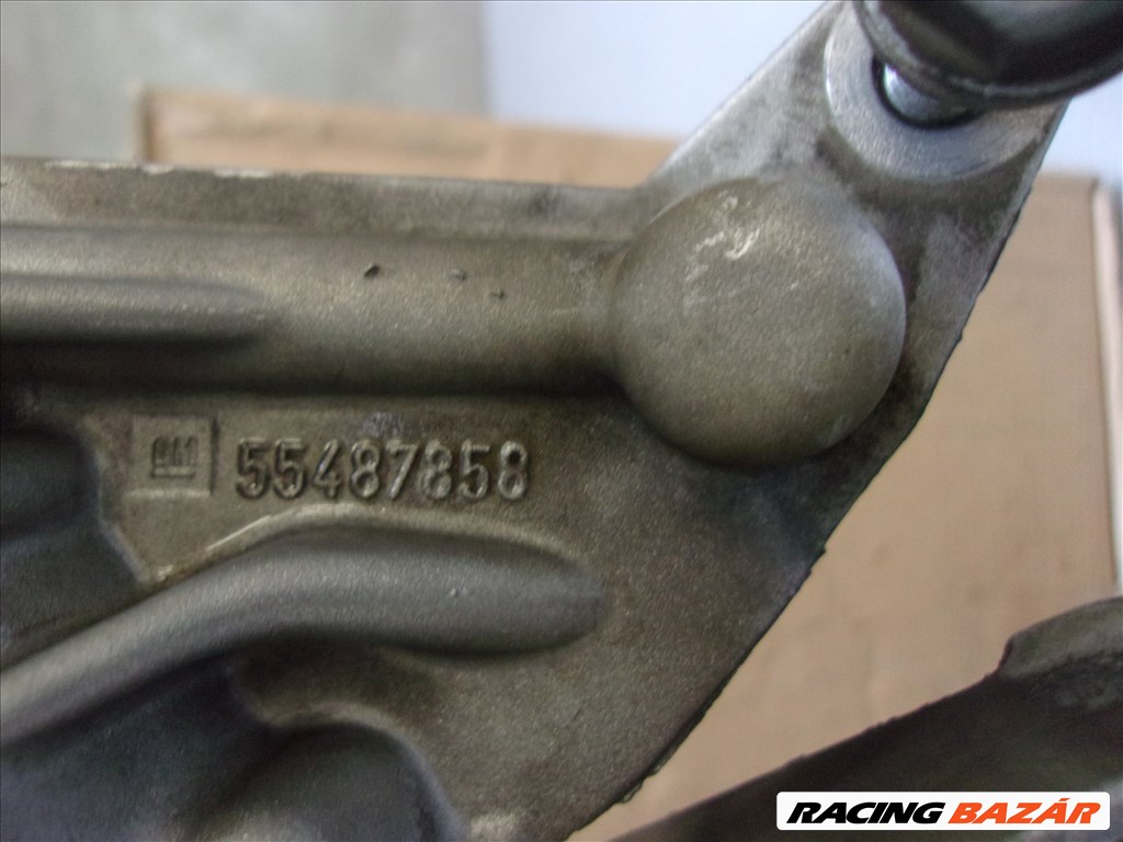 Opel Mokka olajpumpa 2016-2020 55487858 5. kép