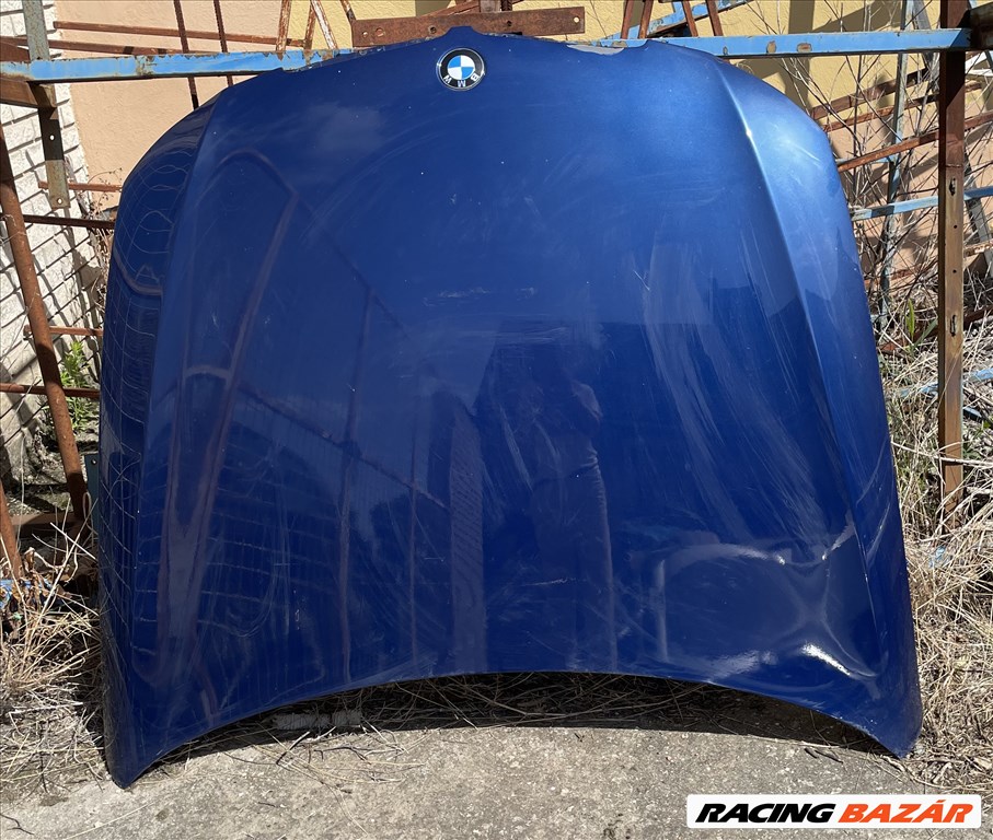 BMW E90 motorháztető  2. kép