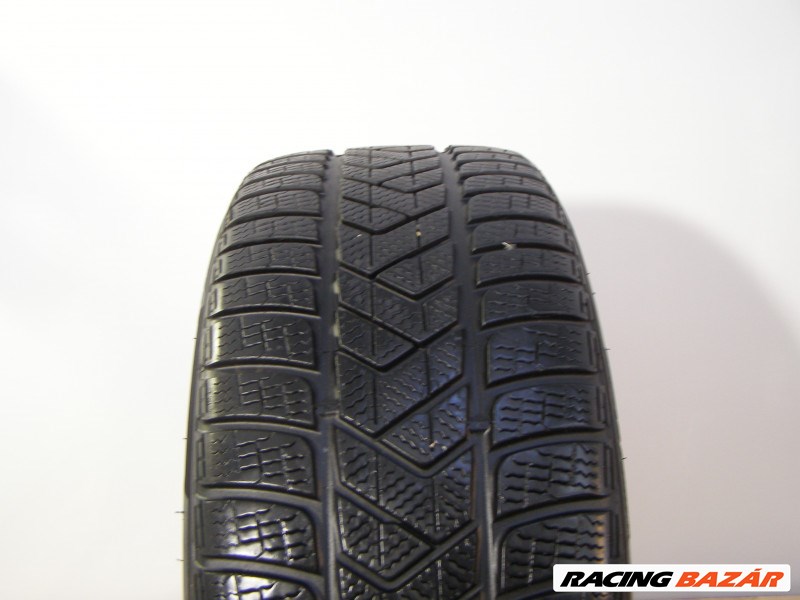 Pirelli Sottozero 3 235/45 R17  1. kép