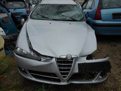 ALFA ROMEO 147 (937) 1.6 16V T.SPARK szervóolaj tartály