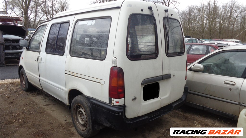Nissan Vanette III bontott alkatrészei 2. kép